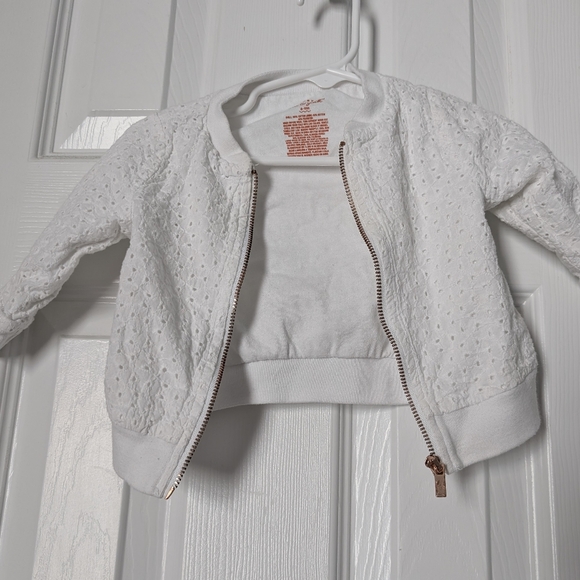 Cat & Jack Eyelet White Zip Jacket 6-9m - Picture 3 of 9